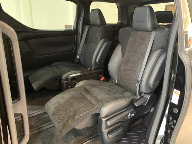 アルファード ２．５Ｓ　タイプゴールドＩＩ　１オーナー　禁煙車　Ｗサンルーフ　両側電動スライドドア　３眼ＬＥＤ　シーケンシャルウインカー　電動リアゲート　ＡＣ１００Ｖ　ハーフレザーシート　ナビキット　純正１８インチＡＷ　ＤＶＤキット　ＥＴＣ（69枚目）