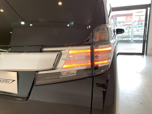 ヴェルファイア ２．５Ｚ　Ｇエディション　ワンオーナー　本革シート　アルパインＢＩＧＸ　後席モニター　新品社外２０インチＡＷ　両側電動スライドドア　パワーバックドア　パワーシート　ＥＴＣ　ＬＥＤヘッド＆ＬＥＤフォグ　ダウンサス　ＡＣ１００Ｖ（20枚目）