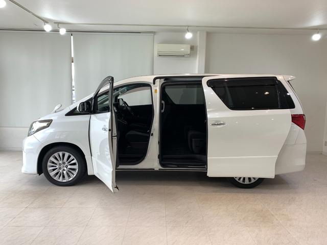 アルファード ２４０Ｓ　ワンオーナー　後期型　７人乗り　両側電動スライドドア　後席モニター　障害物ソナー　２列目オットマン　バックカメラ　ＥＴＣ　１８インチＡＷ　ブルートゥース　ＨＩＤヘッドライト　バックカメラ（4枚目）