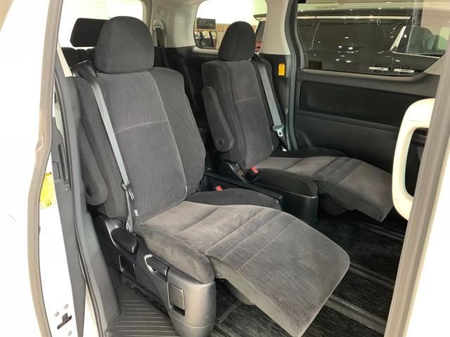 アルファード ２４０Ｓ　ワンオーナー　後期型　７人乗り　両側電動スライドドア　後席モニター　障害物ソナー　２列目オットマン　バックカメラ　ＥＴＣ　１８インチＡＷ　ブルートゥース　ＨＩＤヘッドライト　バックカメラ（68枚目）