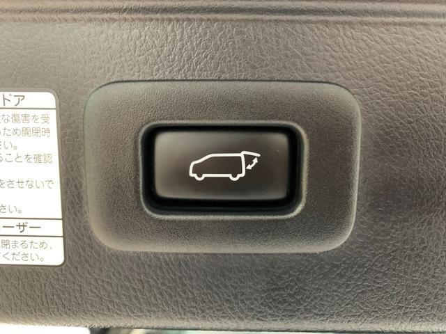 アルファード ２．５Ｓ　Ｃパッケージ　ワンオーナー　禁煙車　モデリスタフルエアロ　後席モニター　両側電動スライドドア　９インチナビ　純正１８ＡＷ　パワーバックドア　パワーシート　ＥＴＣ　ＬＥＤヘッド　ウッドコンビハンドル　バックカメラ（10枚目）