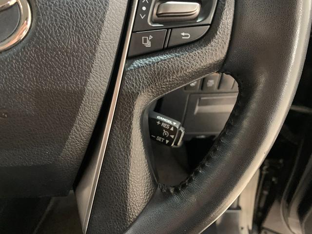 アルファード ２．５Ｓ　Ｃパッケージ　ワンオーナー　禁煙車　モデリスタフルエアロ　後席モニター　両側電動スライドドア　９インチナビ　純正１８ＡＷ　パワーバックドア　パワーシート　ＥＴＣ　ＬＥＤヘッド　ウッドコンビハンドル　バックカメラ（14枚目）