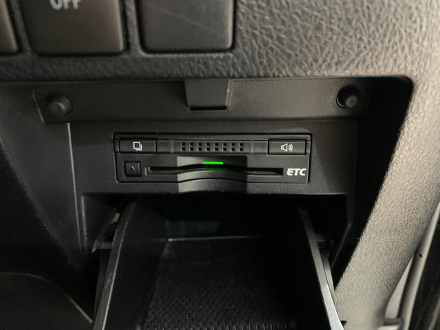 アルファード ２．５Ｓ　Ｃパッケージ　ワンオーナー　禁煙車　モデリスタフルエアロ　後席モニター　両側電動スライドドア　９インチナビ　純正１８ＡＷ　パワーバックドア　パワーシート　ＥＴＣ　ＬＥＤヘッド　ウッドコンビハンドル　バックカメラ（56枚目）