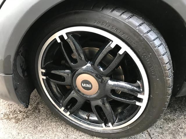 ＭＩＮＩ クーパー　クラブマン　特別限定車　ボンドストリート　黒色　革シート　パイオニアナビ　ＴＶ　付き　シートヒーター　キーレス　ＨＩＤライト　黒色ヘッドライト（11枚目）