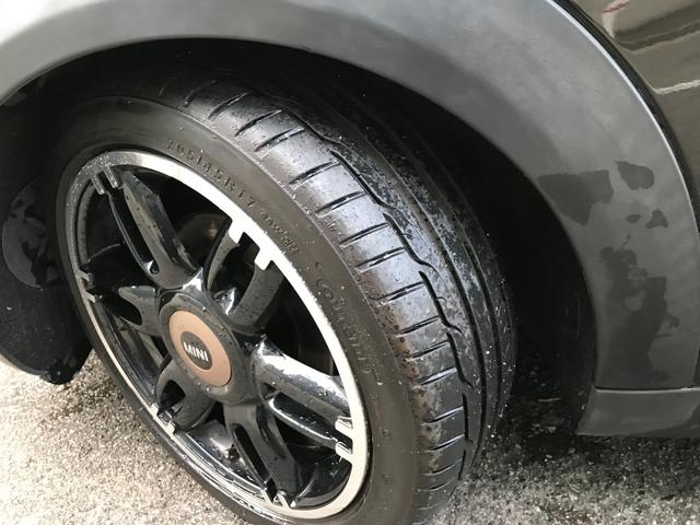 ＭＩＮＩ クーパー　クラブマン　特別限定車　ボンドストリート　黒色　革シート　パイオニアナビ　ＴＶ　付き　シートヒーター　キーレス　ＨＩＤライト　黒色ヘッドライト（14枚目）