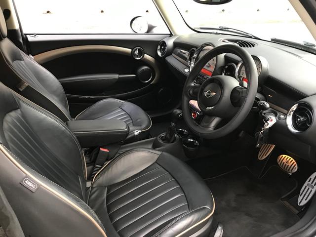 ＭＩＮＩ クーパー　クラブマン　特別限定車　ボンドストリート　黒色　革シート　パイオニアナビ　ＴＶ　付き　シートヒーター　キーレス　ＨＩＤライト　黒色ヘッドライト（20枚目）