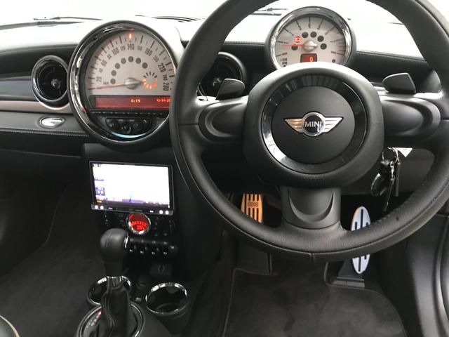 ＭＩＮＩ クーパー　クラブマン　特別限定車　ボンドストリート　黒色　革シート　パイオニアナビ　ＴＶ　付き　シートヒーター　キーレス　ＨＩＤライト　黒色ヘッドライト（24枚目）