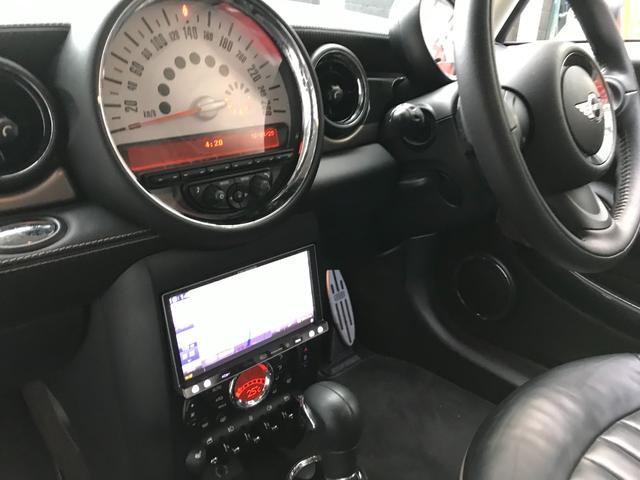ＭＩＮＩ クーパー　クラブマン　特別限定車　ボンドストリート　黒色　革シート　パイオニアナビ　ＴＶ　付き　シートヒーター　キーレス　ＨＩＤライト　黒色ヘッドライト（35枚目）