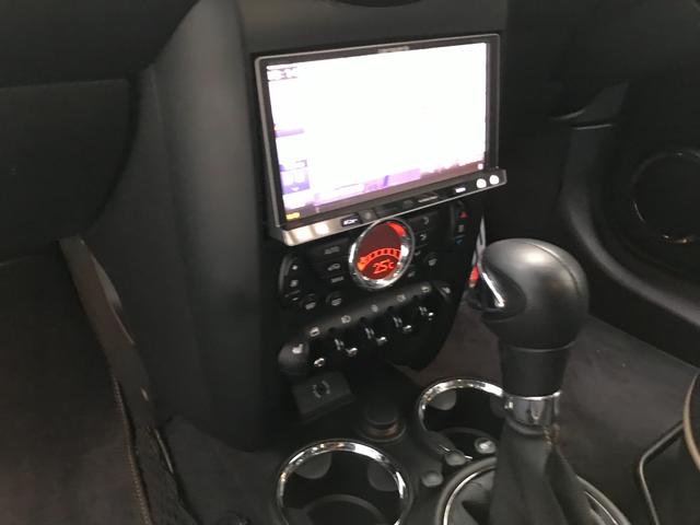 ＭＩＮＩ クーパー　クラブマン　特別限定車　ボンドストリート　黒色　革シート　パイオニアナビ　ＴＶ　付き　シートヒーター　キーレス　ＨＩＤライト　黒色ヘッドライト（36枚目）
