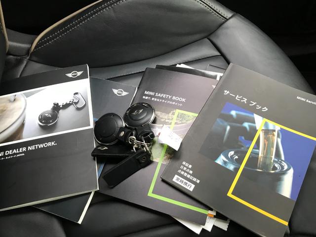 ＭＩＮＩ クーパー　クラブマン　特別限定車　ボンドストリート　黒色　革シート　パイオニアナビ　ＴＶ　付き　シートヒーター　キーレス　ＨＩＤライト　黒色ヘッドライト（41枚目）
