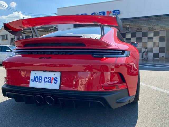 ９１１ ９１１ＧＴ３　カーボンルーフ　Ｆリフト　クロノＰＫＧ　キャリパブラック塗装　ホイールサテンネオジム塗装　Ｅｘｃｌｕｓｉｖｅデザインテールライト　レッドシートベルト　ストレージ・カーボンインテリ・ライトデザインＰＫＧ（66枚目）