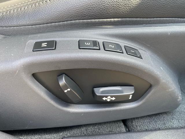 Ｖ６０ Ｔ３　クラシック　禁煙車　サンルーフ　レザーシート　ＥＴＣ２．０　バックカメラ　純正ナビ　純正１８ＡＷ　Ｍ付パワーシート　シートヒーター　ＡＣＣ　Ｂガイド　レーンアシスト　Ｒフォグ　オートハイビーム　ＢＬＩＳ（36枚目）