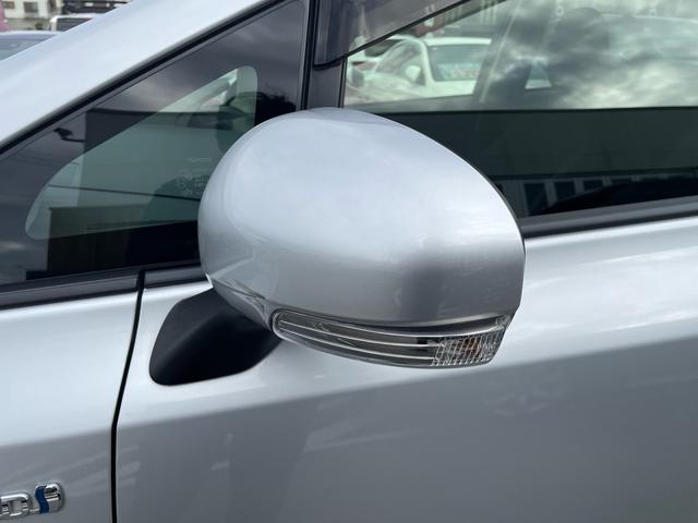 プリウスアルファ S 7人乗り LEDヘッドランプセット Bカメラ 禁煙車 純正ETC Kenwoodメモリーナビ ワンセグTV ステアリングリモコン スマートエントリーシステム プッシュスタート ドラレコ オートライト(56枚目)