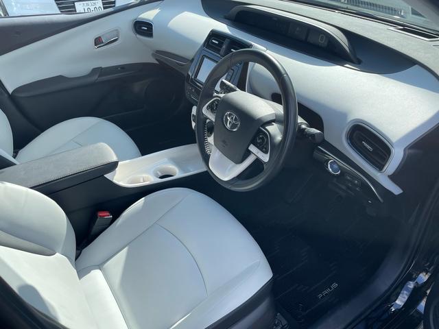 プリウス Aツーリングセレクション 全塗装 セーフティセンスPKG ナビ TV クリアランスソナー ブラインドスポットモニター ETC シートヒーター HUD レーダークルコン E/Gスターター エアロ クールグレー内装 Bカメラ(9枚目)