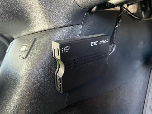 プリウス Aツーリングセレクション 全塗装 セーフティセンスPKG ナビ TV クリアランスソナー ブラインドスポットモニター ETC シートヒーター HUD レーダークルコン E/Gスターター エアロ クールグレー内装 Bカメラ(20枚目)