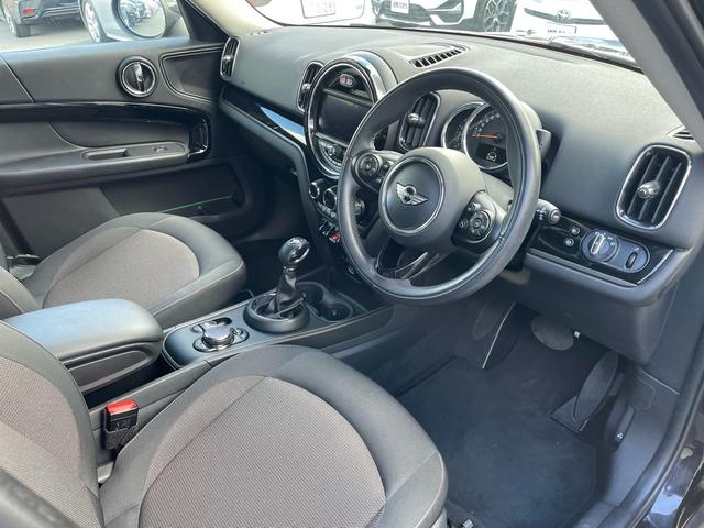 MINI クーパーD クロスオーバー ペッパーPKG クロームラインエクステリア 禁煙車 PDC アダピティブLED リアビューカメラ Pバックドア ミラーETC エキサイトメントPKG アンビエントライト アダプティブクルコン Pガラス(10枚目)