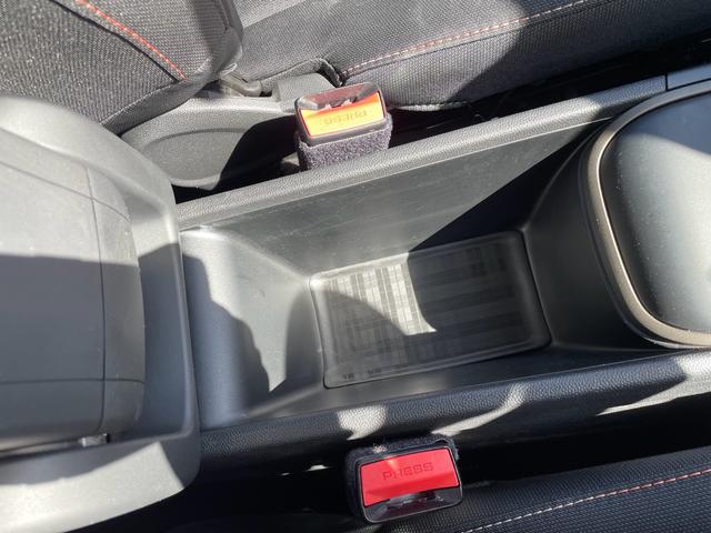 MINI クーパーD クロスオーバー ペッパーPKG クロームラインエクステリア 禁煙車 PDC アダピティブLED リアビューカメラ Pバックドア ミラーETC エキサイトメントPKG アンビエントライト アダプティブクルコン Pガラス(26枚目)