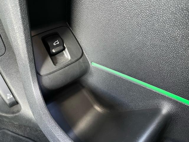 MINI クーパーD クロスオーバー ペッパーPKG クロームラインエクステリア 禁煙車 PDC アダピティブLED リアビューカメラ Pバックドア ミラーETC エキサイトメントPKG アンビエントライト アダプティブクルコン Pガラス(29枚目)