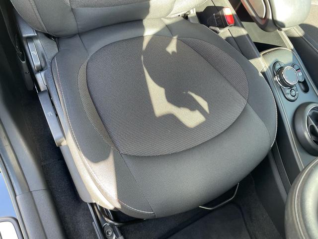 MINI クーパーD クロスオーバー ペッパーPKG クロームラインエクステリア 禁煙車 PDC アダピティブLED リアビューカメラ Pバックドア ミラーETC エキサイトメントPKG アンビエントライト アダプティブクルコン Pガラス(57枚目)