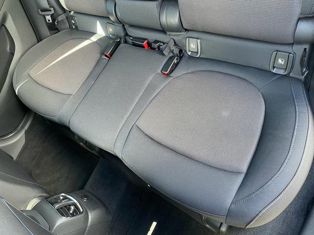 MINI クーパーD クロスオーバー ペッパーPKG クロームラインエクステリア 禁煙車 PDC アダピティブLED リアビューカメラ Pバックドア ミラーETC エキサイトメントPKG アンビエントライト アダプティブクルコン Pガラス(63枚目)