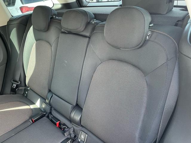 MINI クーパーD クロスオーバー ペッパーPKG クロームラインエクステリア 禁煙車 PDC アダピティブLED リアビューカメラ Pバックドア ミラーETC エキサイトメントPKG アンビエントライト アダプティブクルコン Pガラス(64枚目)