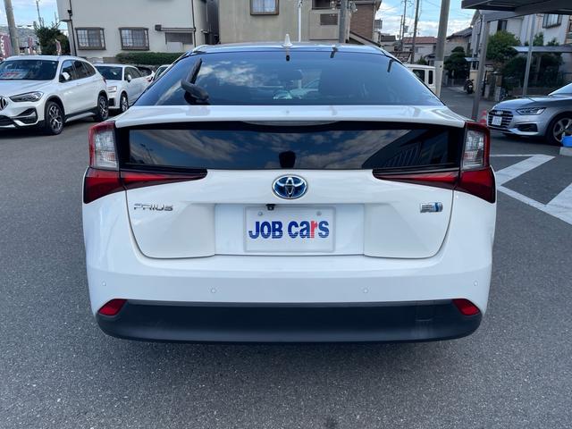 プリウス S ナビ ドラレコ セーフティセンス LEDランプ インテリジェントクリアランスソナー アダプティブクルコン Bカメラ アクセサリーコンセント スマートエントリー/スタートシステム 合皮巻きステアリング(6枚目)