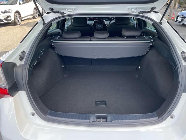 プリウス S ナビ ドラレコ セーフティセンス LEDランプ インテリジェントクリアランスソナー アダプティブクルコン Bカメラ アクセサリーコンセント スマートエントリー/スタートシステム 合皮巻きステアリング(29枚目)