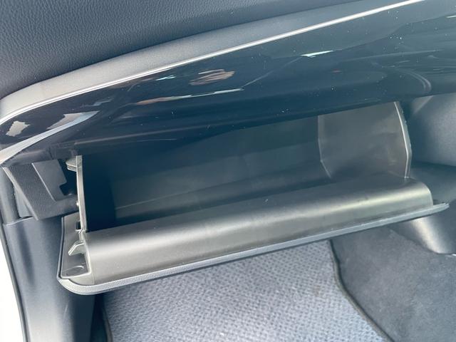 プリウス S ナビ ドラレコ セーフティセンス LEDランプ インテリジェントクリアランスソナー アダプティブクルコン Bカメラ アクセサリーコンセント スマートエントリー/スタートシステム 合皮巻きステアリング(37枚目)