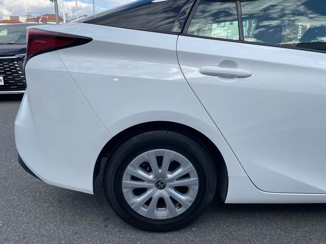 プリウス S ナビ ドラレコ セーフティセンス LEDランプ インテリジェントクリアランスソナー アダプティブクルコン Bカメラ アクセサリーコンセント スマートエントリー/スタートシステム 合皮巻きステアリング(44枚目)