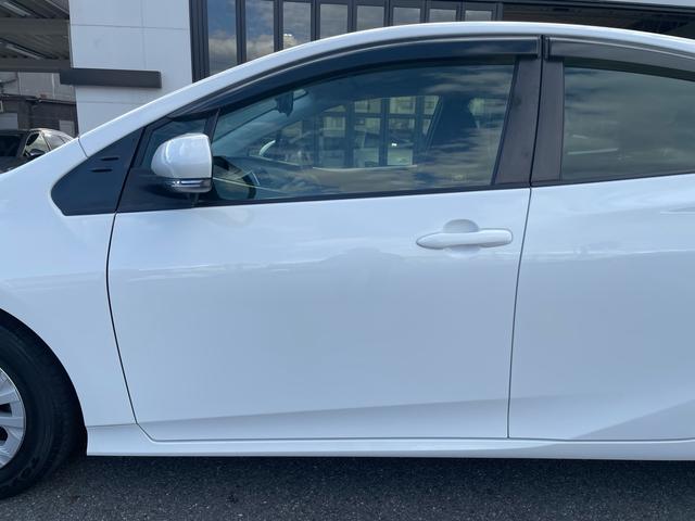 プリウス S ナビ ドラレコ セーフティセンス LEDランプ インテリジェントクリアランスソナー アダプティブクルコン Bカメラ アクセサリーコンセント スマートエントリー/スタートシステム 合皮巻きステアリング(50枚目)