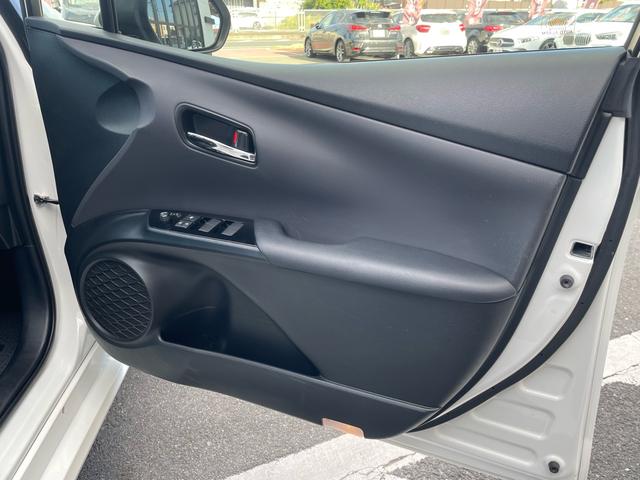 プリウス S ナビ ドラレコ セーフティセンス LEDランプ インテリジェントクリアランスソナー アダプティブクルコン Bカメラ アクセサリーコンセント スマートエントリー/スタートシステム 合皮巻きステアリング(76枚目)