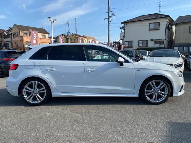 A3 スポーツバック30TFSIスポシグネチエデSラインP バーチャルコックピット ハーフレザーシート 禁煙車 ETC2.0 前後ドラレコ バックカメラ パワーシート シートヒーター 純正ナビ TV CarPlay ACC LEDヘッドランプ レーンアシスト(4枚目)