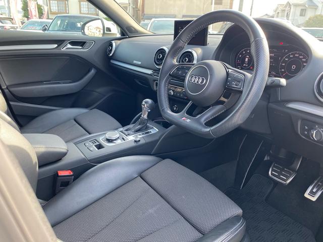 A3 スポーツバック30TFSIスポシグネチエデSラインP バーチャルコックピット ハーフレザーシート 禁煙車 ETC2.0 前後ドラレコ バックカメラ パワーシート シートヒーター 純正ナビ TV CarPlay ACC LEDヘッドランプ レーンアシスト(11枚目)