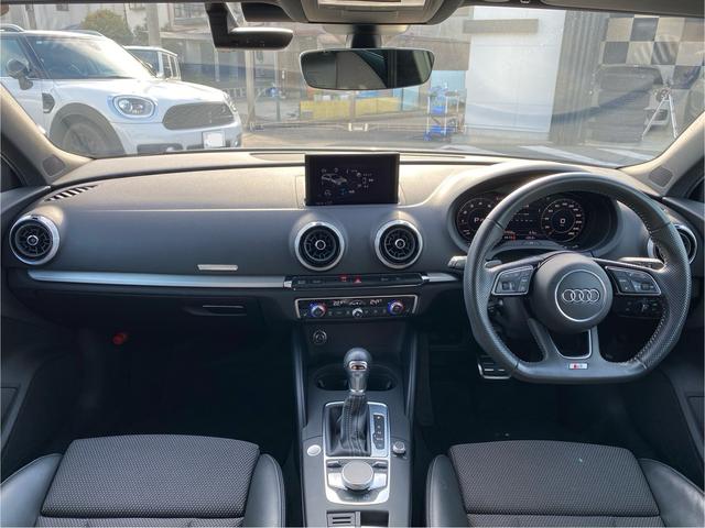 A3 スポーツバック30TFSIスポシグネチエデSラインP バーチャルコックピット ハーフレザーシート 禁煙車 ETC2.0 前後ドラレコ バックカメラ パワーシート シートヒーター 純正ナビ TV CarPlay ACC LEDヘッドランプ レーンアシスト(12枚目)