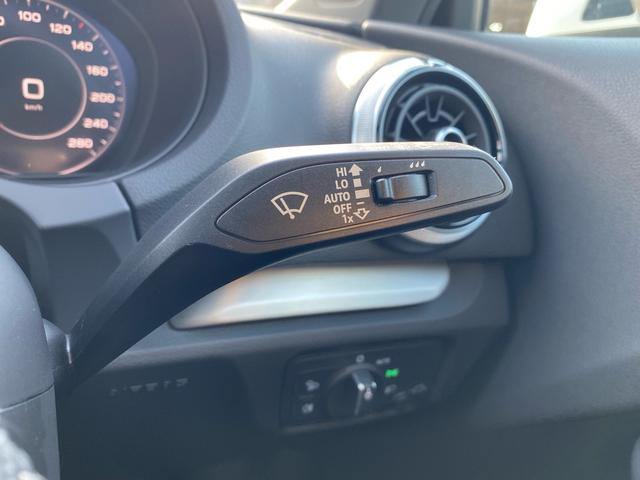 A3 スポーツバック30TFSIスポシグネチエデSラインP バーチャルコックピット ハーフレザーシート 禁煙車 ETC2.0 前後ドラレコ バックカメラ パワーシート シートヒーター 純正ナビ TV CarPlay ACC LEDヘッドランプ レーンアシスト(16枚目)