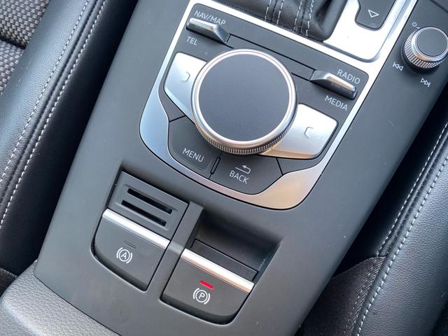 A3 スポーツバック30TFSIスポシグネチエデSラインP バーチャルコックピット ハーフレザーシート 禁煙車 ETC2.0 前後ドラレコ バックカメラ パワーシート シートヒーター 純正ナビ TV CarPlay ACC LEDヘッドランプ レーンアシスト(27枚目)