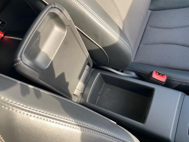 A3 スポーツバック30TFSIスポシグネチエデSラインP バーチャルコックピット ハーフレザーシート 禁煙車 ETC2.0 前後ドラレコ バックカメラ パワーシート シートヒーター 純正ナビ TV CarPlay ACC LEDヘッドランプ レーンアシスト(28枚目)