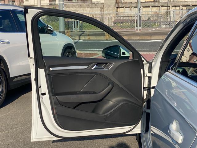A3 スポーツバック30TFSIスポシグネチエデSラインP バーチャルコックピット ハーフレザーシート 禁煙車 ETC2.0 前後ドラレコ バックカメラ パワーシート シートヒーター 純正ナビ TV CarPlay ACC LEDヘッドランプ レーンアシスト(35枚目)