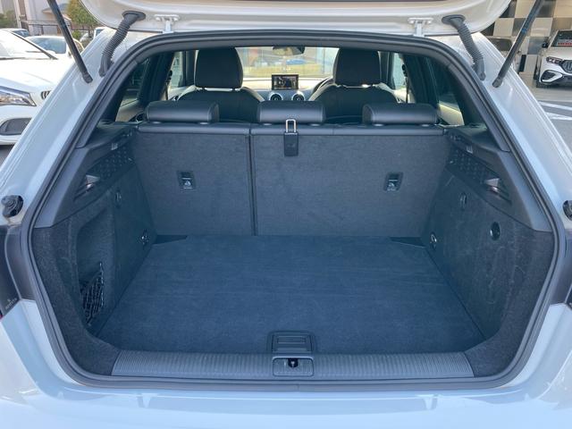 A3 スポーツバック30TFSIスポシグネチエデSラインP バーチャルコックピット ハーフレザーシート 禁煙車 ETC2.0 前後ドラレコ バックカメラ パワーシート シートヒーター 純正ナビ TV CarPlay ACC LEDヘッドランプ レーンアシスト(44枚目)