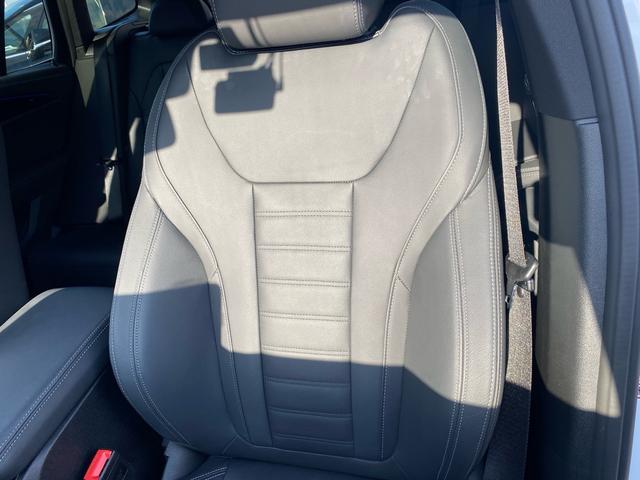 ジョブカーズでは軽自動車！乗用車！輸入車！特殊車両！トラック！バス！クレーン車！などなど多彩な車種を取り扱っております！お探しの車がきっと見つかるはずです♪スタッフ一同、ご来店をお待ちしております＾＾