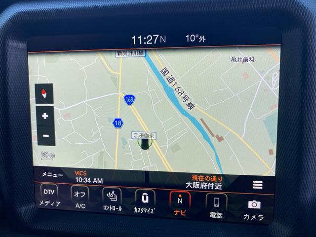 ジープ・ラングラーアンリミテッド サハラ　ワンオーナー　禁煙車　黒革シート　ヒッチメンバー　フリーダムトップ　ＡＬＰＩＮＥ製９スピーカー　地デジＴＶ　純正ナビ　ＥＴＣ２．０　前後ドラレコ　８．４インチＶＧＡタッチパネルモニター　パークセンス（20枚目）