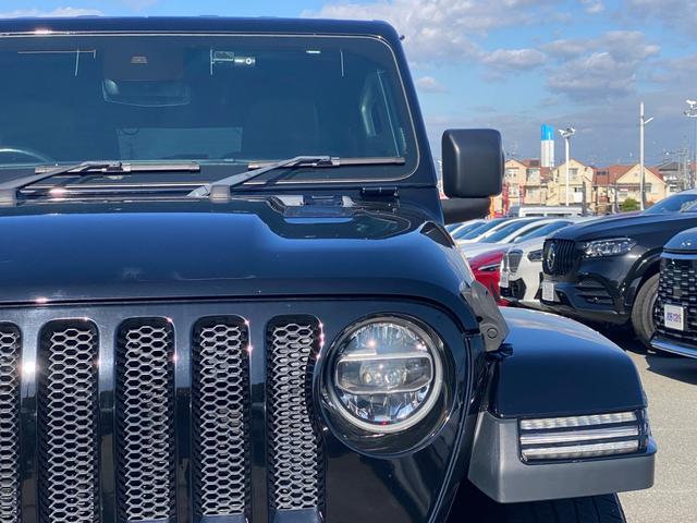 ジープ・ラングラーアンリミテッド サハラ　ワンオーナー　禁煙車　黒革シート　ヒッチメンバー　フリーダムトップ　ＡＬＰＩＮＥ製９スピーカー　地デジＴＶ　純正ナビ　ＥＴＣ２．０　前後ドラレコ　８．４インチＶＧＡタッチパネルモニター　パークセンス（47枚目）