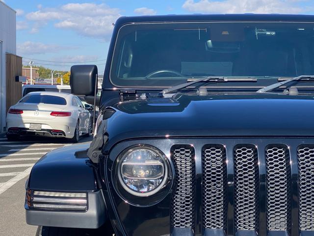 ジープ・ラングラーアンリミテッド サハラ　ワンオーナー　禁煙車　黒革シート　ヒッチメンバー　フリーダムトップ　ＡＬＰＩＮＥ製９スピーカー　地デジＴＶ　純正ナビ　ＥＴＣ２．０　前後ドラレコ　８．４インチＶＧＡタッチパネルモニター　パークセンス（50枚目）