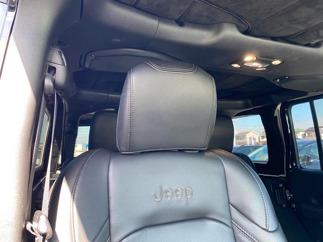 ジープ・ラングラーアンリミテッド サハラ　ワンオーナー　禁煙車　黒革シート　ヒッチメンバー　フリーダムトップ　ＡＬＰＩＮＥ製９スピーカー　地デジＴＶ　純正ナビ　ＥＴＣ２．０　前後ドラレコ　８．４インチＶＧＡタッチパネルモニター　パークセンス（68枚目）