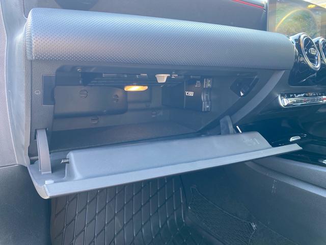 フィルム施工やガラスコーティング、その他ドライブレコーダー取付等々、オプション作業も承っております！ぜひご相談ください♪