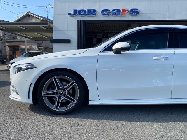 駐車場はございませんので、そのまま入口からお入りください！