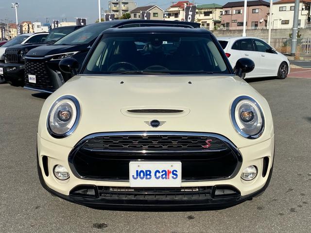 MINI クーパーS クラブマン ハーフレザーシート 禁煙車 純正ナビ ミラーETC ドラレコ シートヒーター リアビューカメラ パークディスタンスコントロール バックカメラ ACC LEDヘッドランプ インテリジェントセーフティ(2枚目)