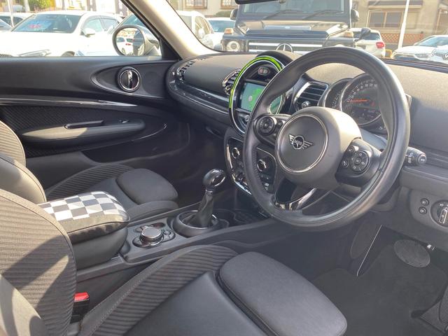 MINI クーパーS クラブマン ハーフレザーシート 禁煙車 純正ナビ ミラーETC ドラレコ シートヒーター リアビューカメラ パークディスタンスコントロール バックカメラ ACC LEDヘッドランプ インテリジェントセーフティ(11枚目)
