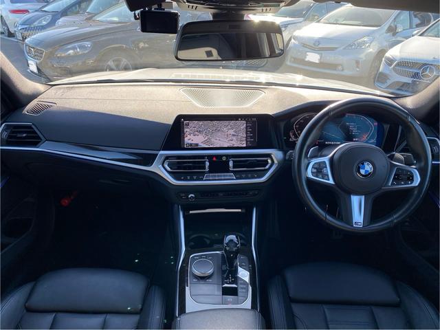 3シリーズ 320d xDrive Mスポーツ コンフォートPKG デビューPKG ハイラインPKG ブルーステッチレザーシート 禁煙車 アンビエントライト AppleCarplay M付パワーシート シートヒーター ミラーETC 前後ドラレコ(12枚目)