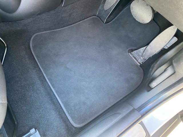 ＭＩＮＩ クーパー　カメラ／パーキングアシストＰＫＧ　ペッパーＰＫＧ　ライトＰＫＧ　エキサイトメントＰＫＧ　ストレージコンバートメントＰＫＧ　コンフォートアクセス　禁煙車　ＥＴＣ　クリアランスソナー　前後フォグランプ（37枚目）